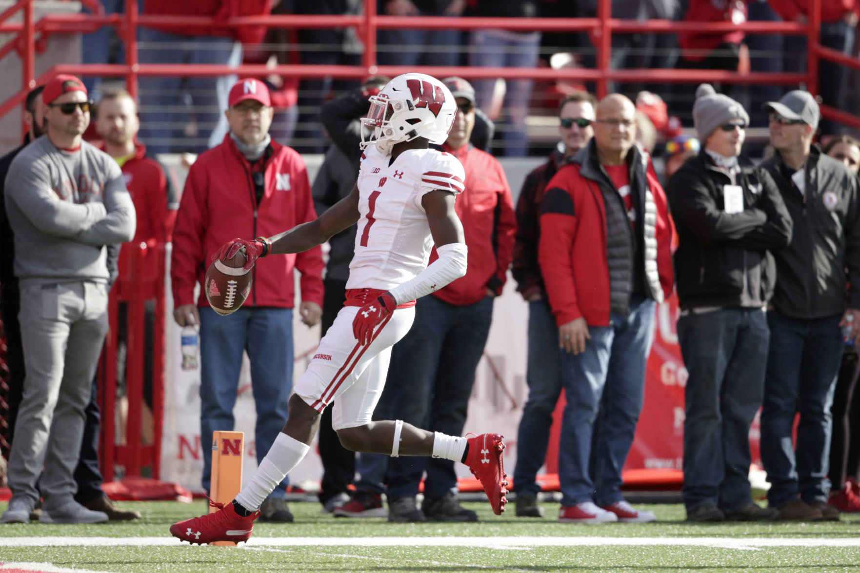 Badgers 37, Cornhuskers 21